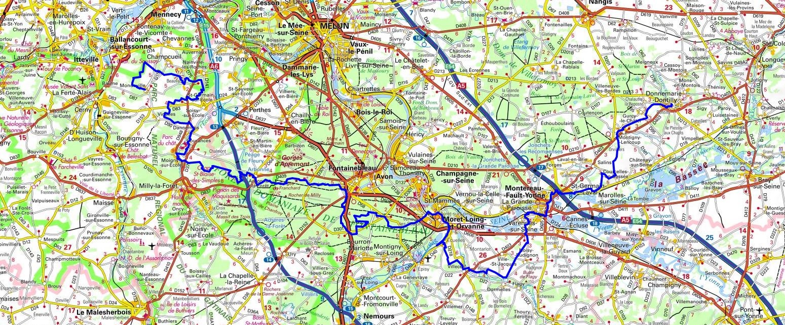 GR11 Walking from Donnemarie-Dontilly (Seine-et-Marne) to Mondeville (Essonne) 1