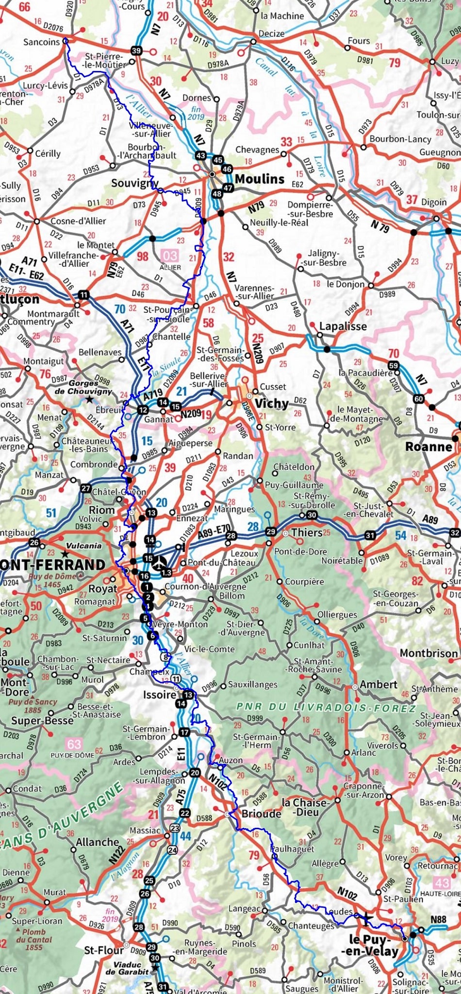 GR®300 From Sancoins (Cher) to Puy-en-Velay (Haute-Loire) 1
