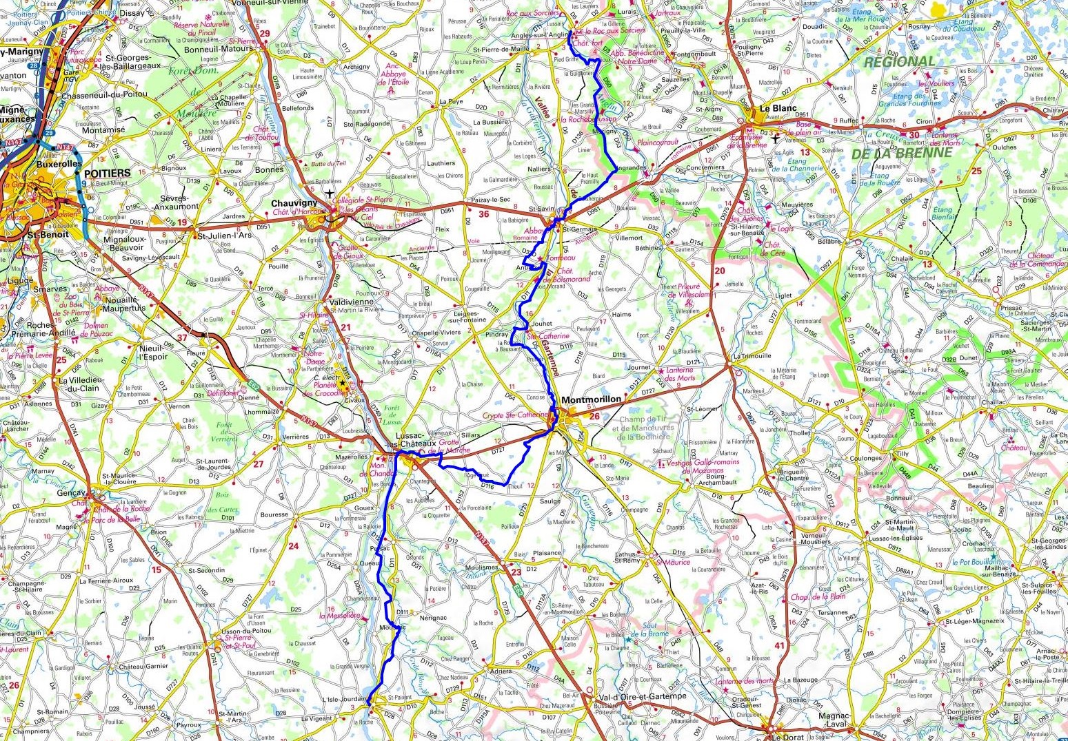 GR48 Randonnée de L'Isle-Jourdain à Angles-sur-l'Anglin (Vienne) 1