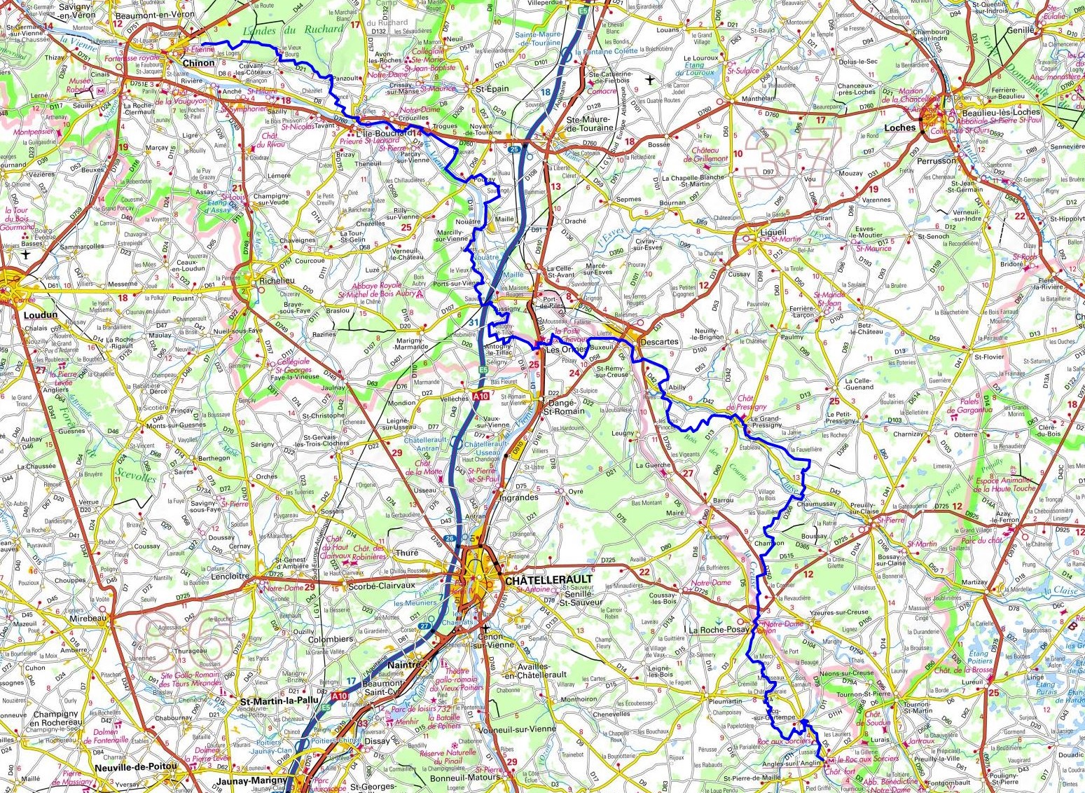 GR48 Hilking from Angles-sur-l'Anglin (Vienne) to Chinon (Indre-et-Loire) 1