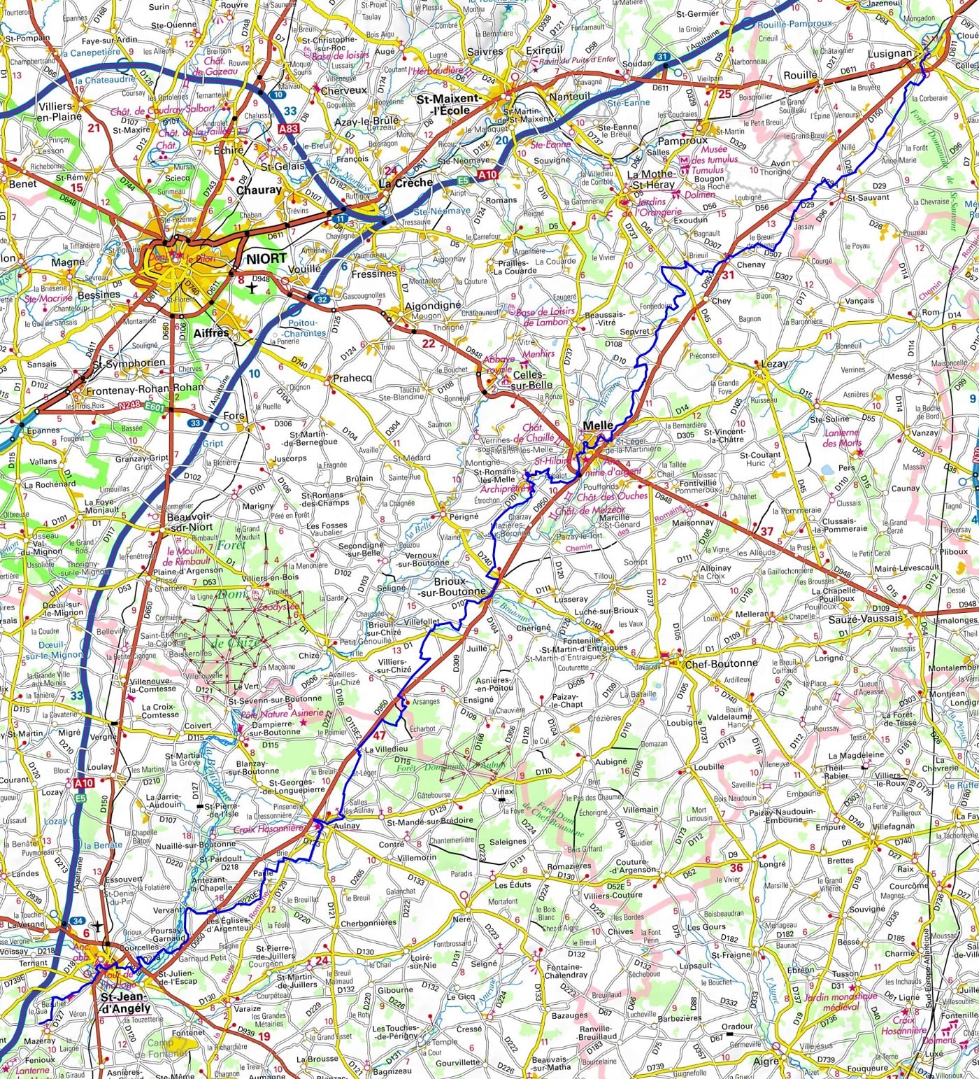 GR655 Walking from Lusignan (Vienne) to Mazeray (Charente-Maritime) 1