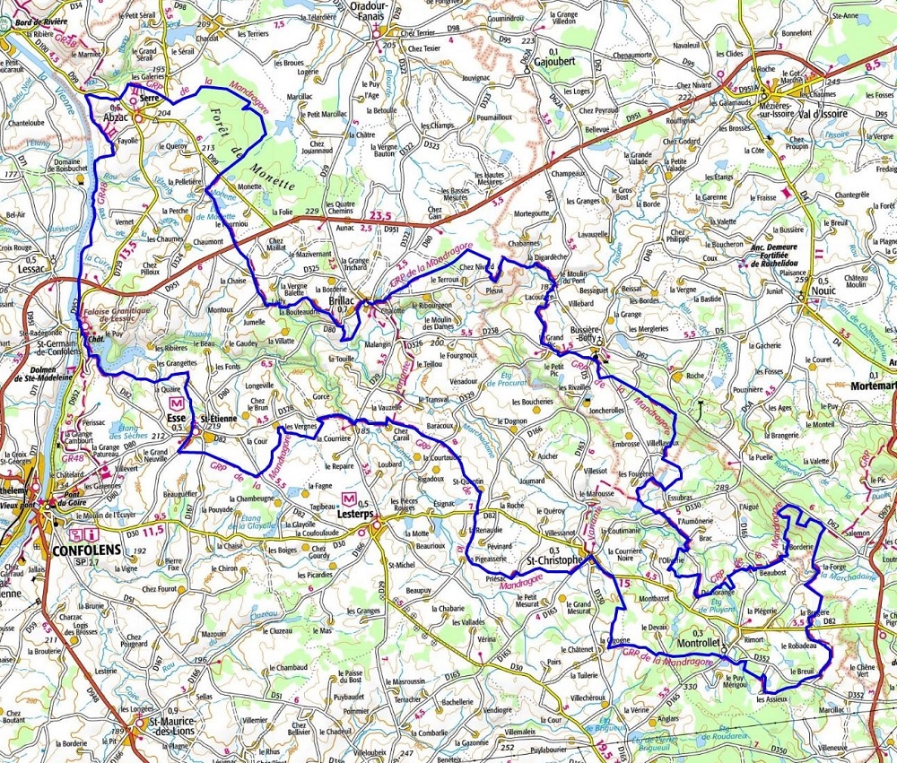 Hiking around Mandragore (Charente, Haute-Vienne) 1