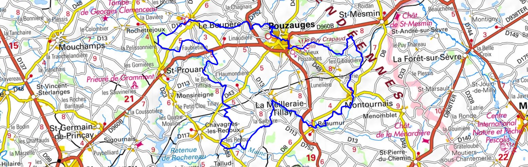Hiking around Strongholds of Pouzauges (Vendee) 1