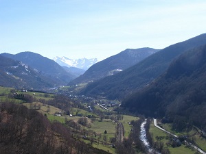 GR105 Hiking from Lortet to Ourdissetou Pass (Hautes-Pyrenees) 3