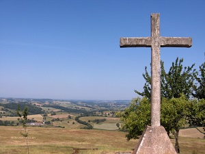 GR131 Hiking from Mont-Beuvray (Morvan) to Issy-l'Eveque (Saone-et-Loire) 7