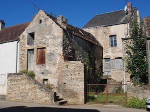 GR13 Hiking from Saint-Pere (Yonne) to Glux-en-Glenne (Nievre) 3