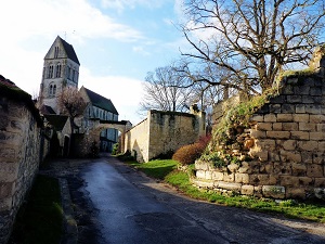 GR142 Hiking from Verzenay (Marne) to Laon (Aisne) 5