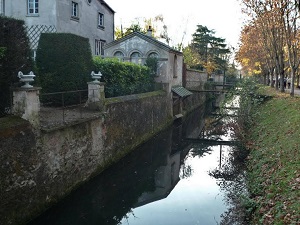 GR1 Walking from Nesles-la-Vallee (Val-d'Oise) to Crecy-la-Chapelle (Seine-et-Marne) 6