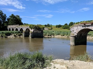 GR®223B Hiking from Grande Maresquiere to Pont de la Roque (Manche) 7