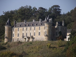 GR235 Hiking from La Touzeliere to La Vallee de la Flotte (Sarthe) 6