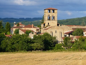 GR300 Hiking from Clermont-Ferrand to Jumeaux (Puy-de-Dome) 6