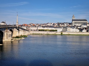 GR31 Hiking from Cosne-Cours-sur-Loire (Nievre) to Blois (Loir-et-Cher) 7