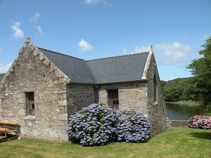 GR34 Walking from Broennou to Tregana (Finistere) 4