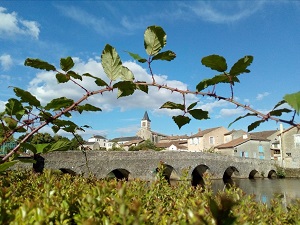 GR364 Hiking from Lusignan (Vienne) to St Paul-en-Gatine (Deux-Sevres) 4