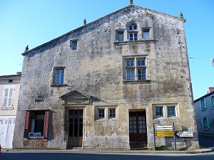 GR364 Hiking from St Paul-en-Gatine (Deux-Sevres) to Chateau-Guibert (Vendee) 5