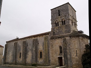 GR36 Hiking from Chize (Deux-Sevres) to La Rochefoucauld (Charente) 5