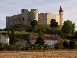 GR36 Hiking from La Rochefoucauld (Charente) to Bussac (Dordogne) 4