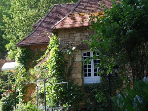 GR36 Hiking from Les Eyzies-de-Tayac-Sireuil (Dordogne) to Prayssac (Lot) 3