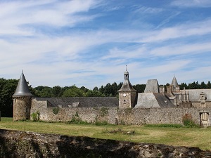 GR37 Cœur de la Bretagne Randonnée du Mont-Saint-Michel (Manche) à Camaret-sur-Mer (Finistère) 4