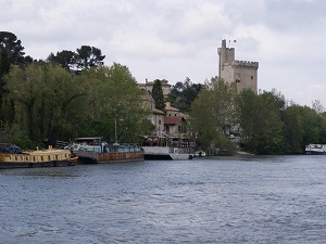 GR42 Walking from Roquemaure to Grau-du-Roi (Gard)4