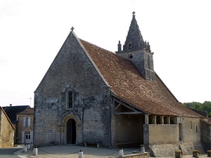 GR48 Hiking from La Ribiere (Haute-Vienne) to Chinon (Indre-et-Loire) 5