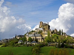 GR480 Hiking from Turenne to Cere Gorges (Correze) 3