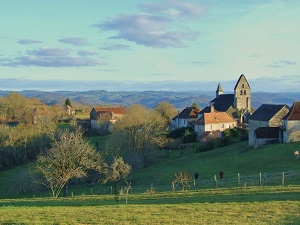 GR480 Hiking from Turenne to Cere Gorges (Correze) 6