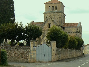 GR48 Hiking from La Ribiere (Haute-Vienne) to Isle-Jourdain (Vienne) 7