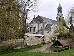 GR48 Hilking from Angles-sur-l'Anglin (Vienne) to Chinon (Indre-et-Loire) 6