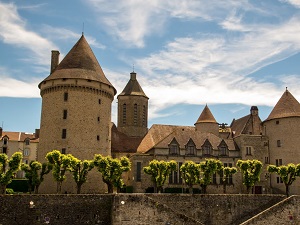 GR4 Hiking from Chatelus-le-Marcheix (Creuse) to Condat-en-Combraille (Puy-de-Dome) 4