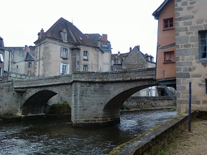 GR4 Hiking from Chatelus-le-Marcheix (Creuse) to Condat-en-Combraille (Puy-de-Dome) 5