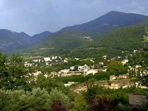 GR4 Hiking from Mondragon (Vaucluse) to Simiane-la-Rotonde (Alpes-de-Haute-Provence) 5