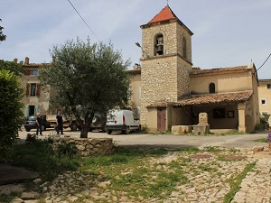 GR4 Hiking from Mondragon (Vaucluse) to Simiane-la-Rotonde (Alpes-de-Haute-Provence) 6