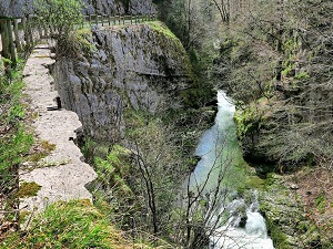 GR®559A Hiking from Bayard (Foncine-le-Haut) to La Clouterie (Bonlieu) (Jura) 4