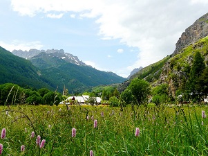 GR57 Hiking on the Tour of Mont Thabor (Hautes-Alpes) 3