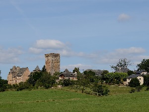 GR620 Hiking from St Come d'Olt to Inieres (Aveyron) 4