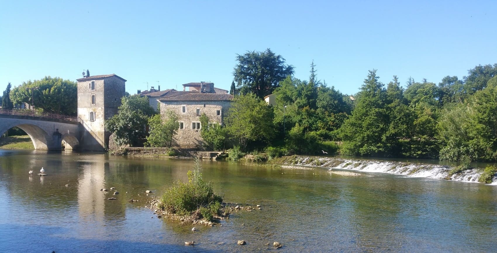 GR®63 From Avignon (Vaucluse) to Cabane-Vieille Pass (Gard)