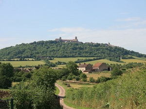 GR654 Walking from Irancy (Yonne) to La Charite-sur-Loire (Nievre) 5