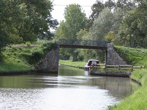 GR654 Walking from Irancy (Yonne) to La Charite-sur-Loire (Nievre) 6