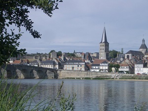 GR654 Hiking from La Charite-sur-Loire (Nievre) to Orcenais (Cher) 3