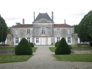 GR655 Walking from Lusignan (Vienne) to Mazeray (Charente-Maritime) 7