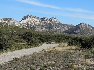 GR®69 La Routo From Arles to Aix-en-Provence (Bouches-du-Rhone) 6