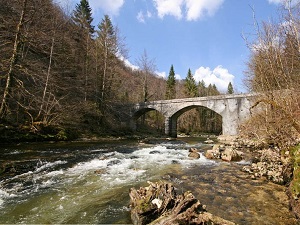 GR9 Randonnée de St Amour (Jura) à Mijoux (Ain) 6