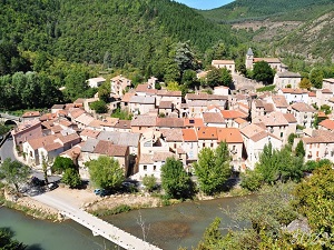 Hiking aound Avene Lake (Herault) 5