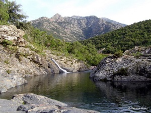 Randonnee autour de la vallee de l'Ain au Pays de C4erdon (Ain)