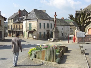 Hiking around Levezou Lakes (Aveyron) 6