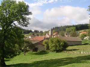 Hiking on the Tour of Robe de Bure and Cotte de Mailles (Haute-Loire) 5