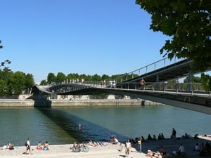 Hike through Paris from Porte Doree to Porte Maillot (East-West-North) 4