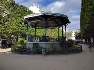 Hike through Paris from Porte Doree to Porte Maillot (East-West-North) 6