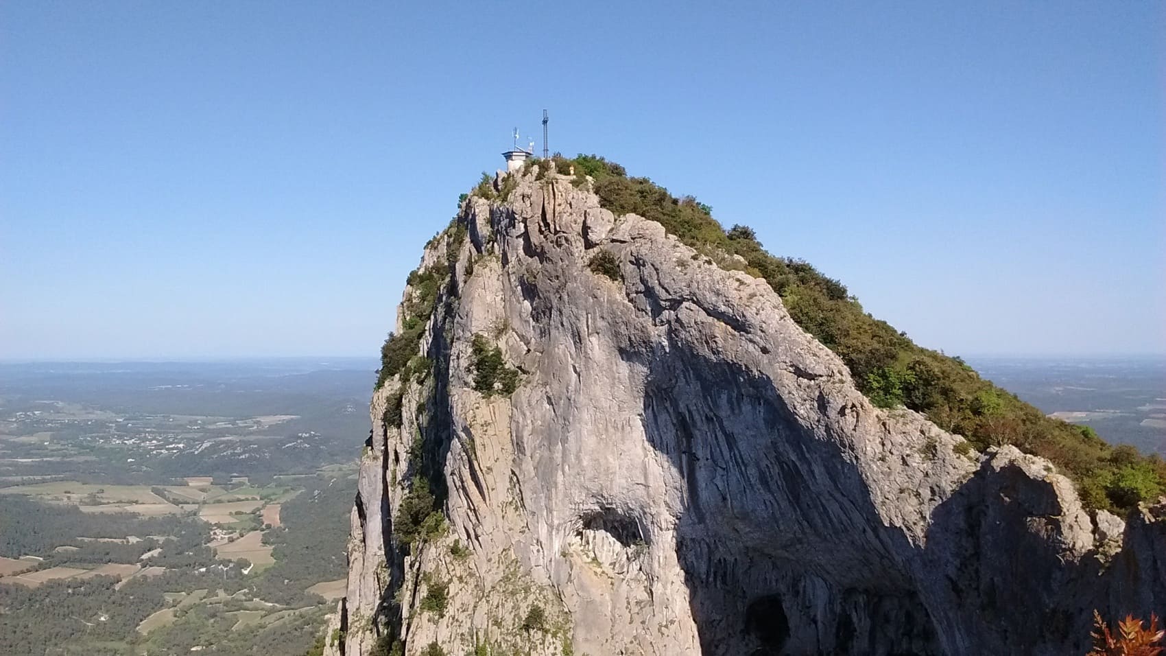 Loop in the Grand Pic Saint-Loup from the Vines to the Causses (Hérault)
